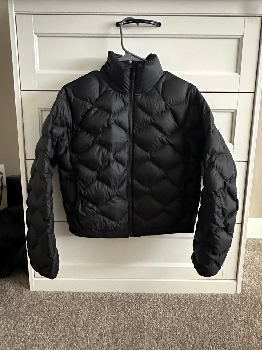 lululemon athletica Women's Black Quilted Short Puffer Jacket